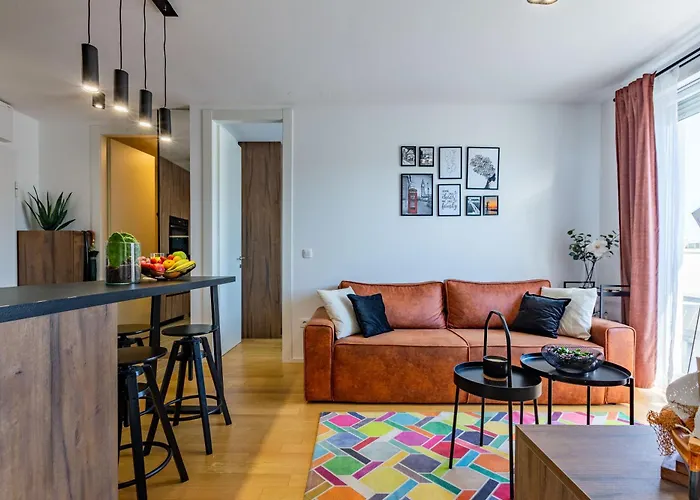 Maraschino 2Br Apt Balcony Garage And Bbq
